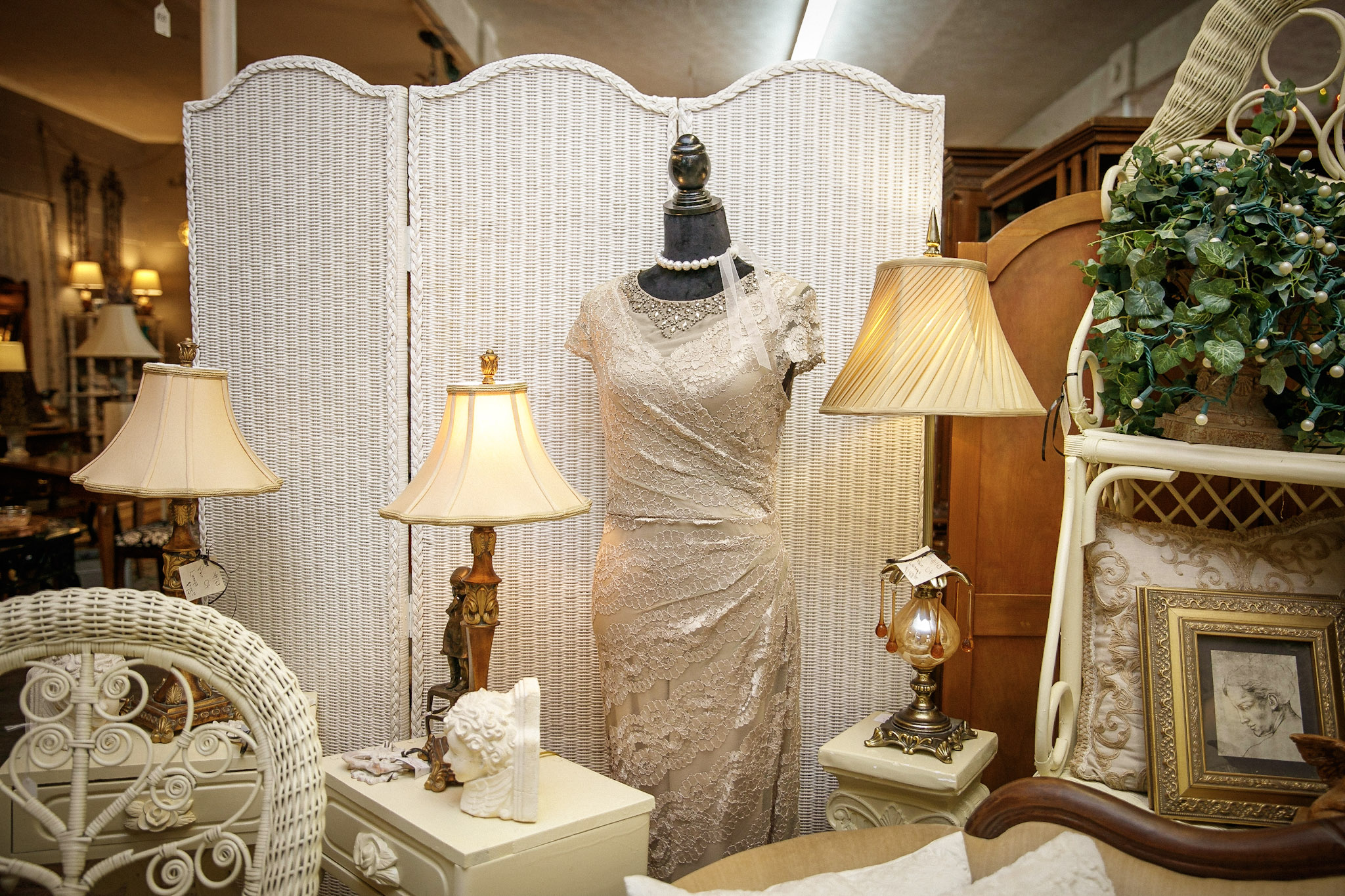 dress and lamps